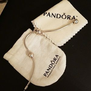 7.5" Pandora bracelet with 2 clips